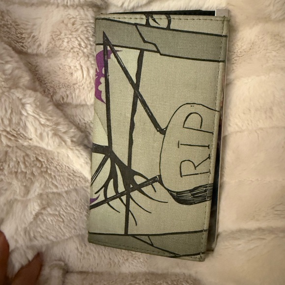 Hot Topic Disney Y2K Jack Skellington “ The Night Before Christmas”, Wallet - Picture 10 of 14